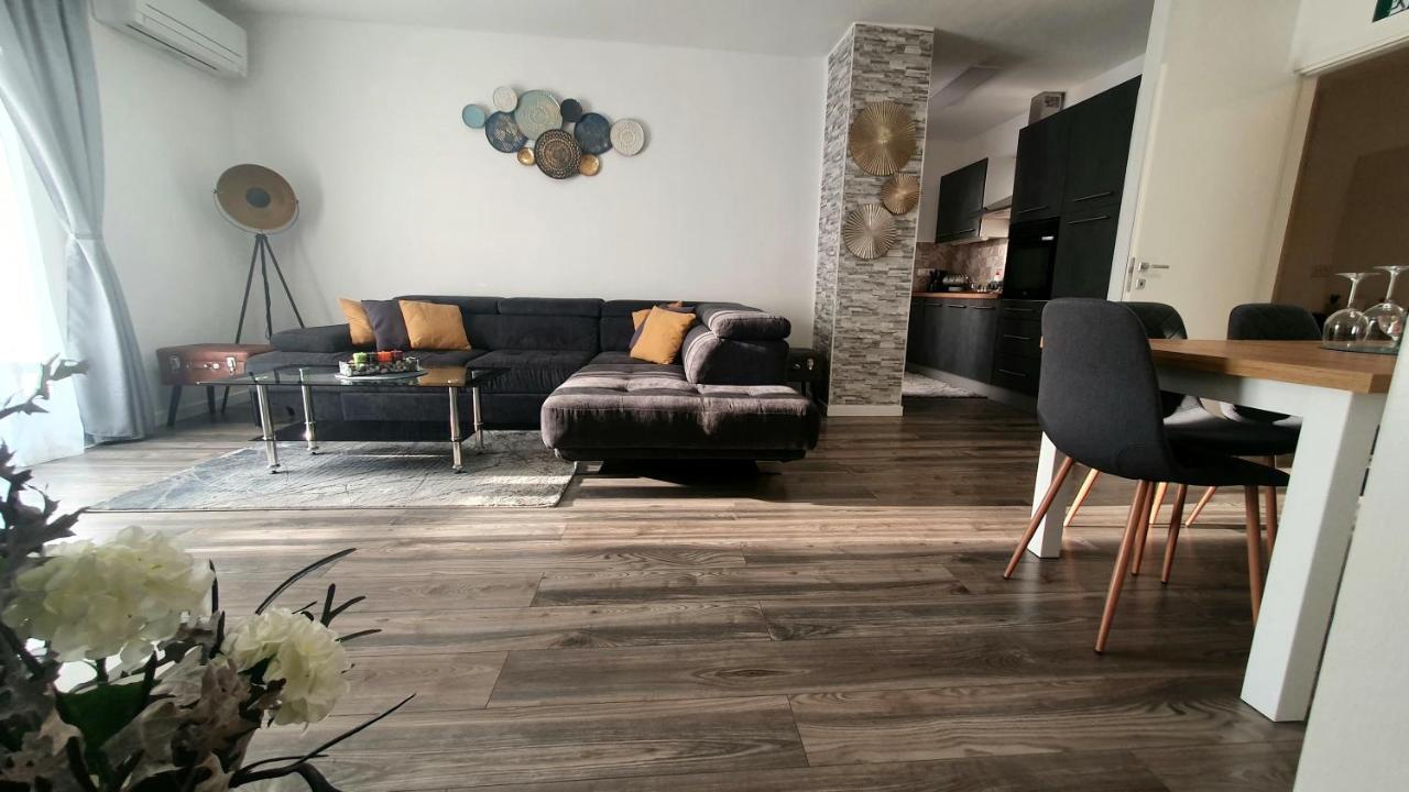 Apartman Perla Deluxe Poreč Buitenkant foto